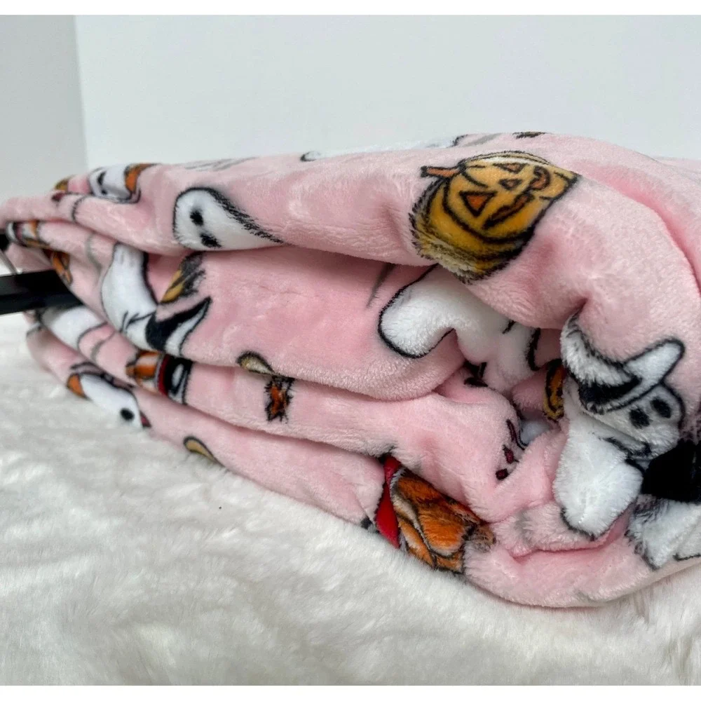 ISAAC MIZRAHI Halloween Pink Ghost Fall‎ Autumn Leaves Oversized Throw Blanket